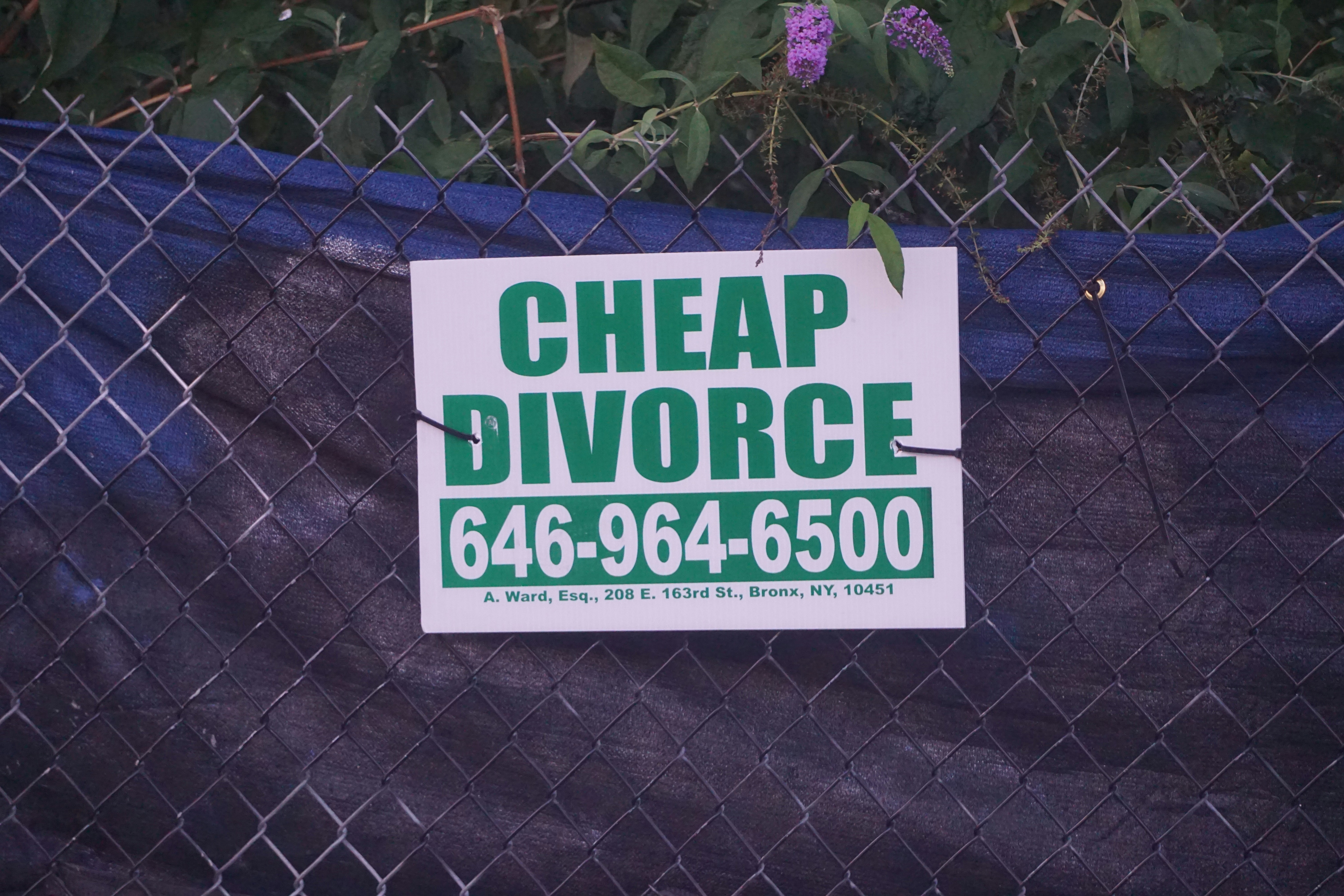 Lawyer Drafting Divorce Petition – Family Law Divorce Petition Filing Steps